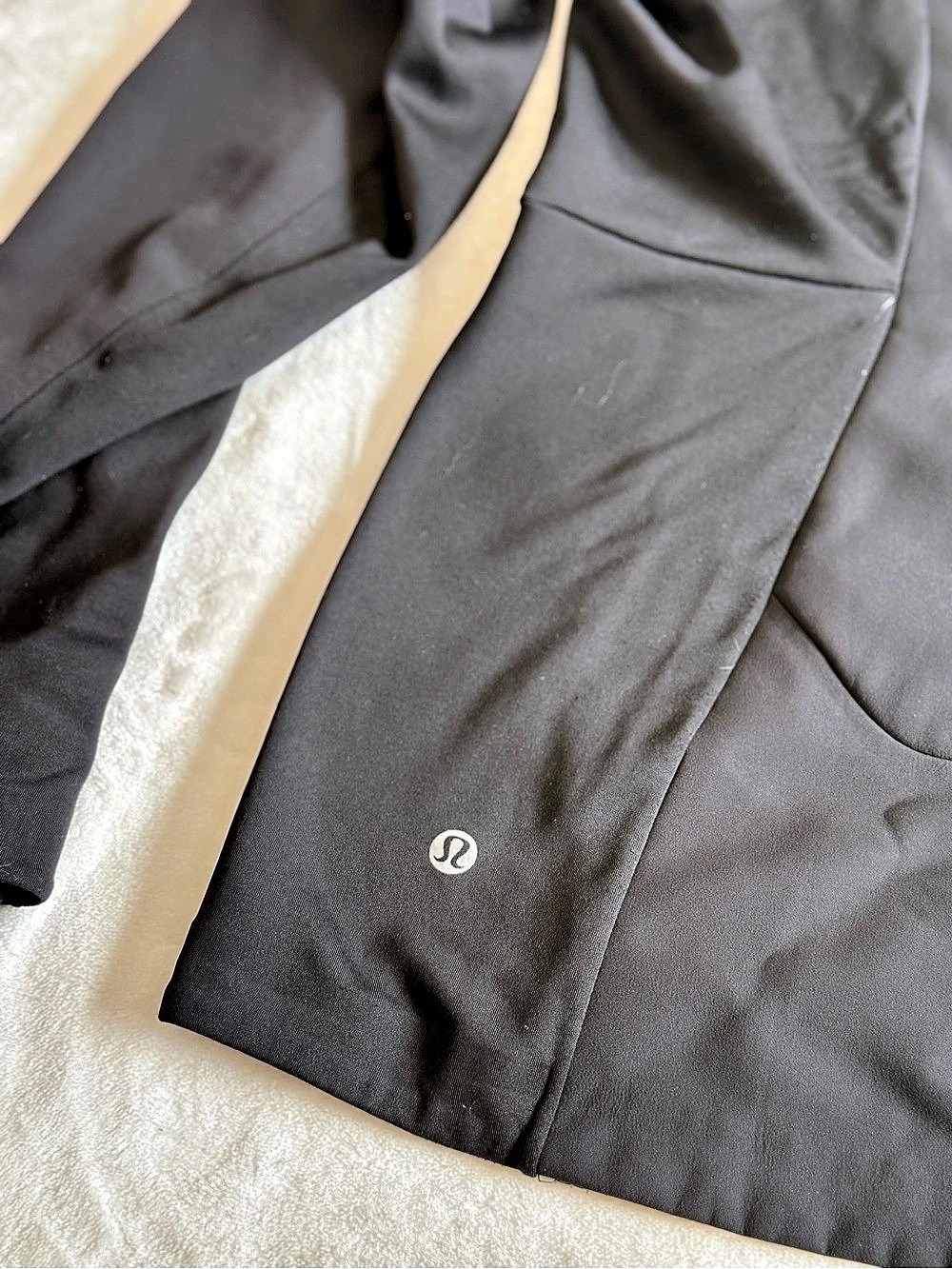 Lululemon Cross Chill Lightweight Run Jacket *Emboss Black Hooded Jacket Size 14 - Picture 8 of 9